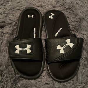 Under Armour sandals - 2Y